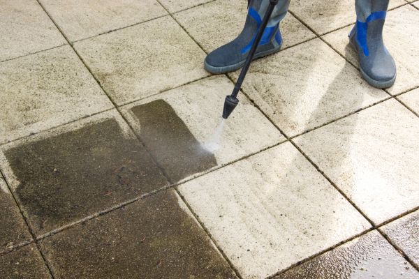 Outdoor Concrete Cleaning Service