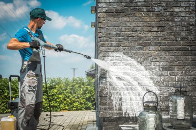 Power Washings on Commercial Buildings